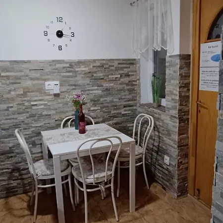 Kis Kucko Appartement